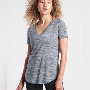 ATHLETA Breezy Scoop V-Neck Tee Heather Gray Women Large Activewear Lightweight